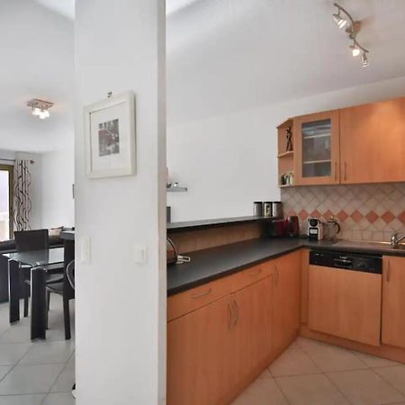 Charming Two-Bedroom Apartment With Balcony And Garage By The Marina Antibes Luaran gambar