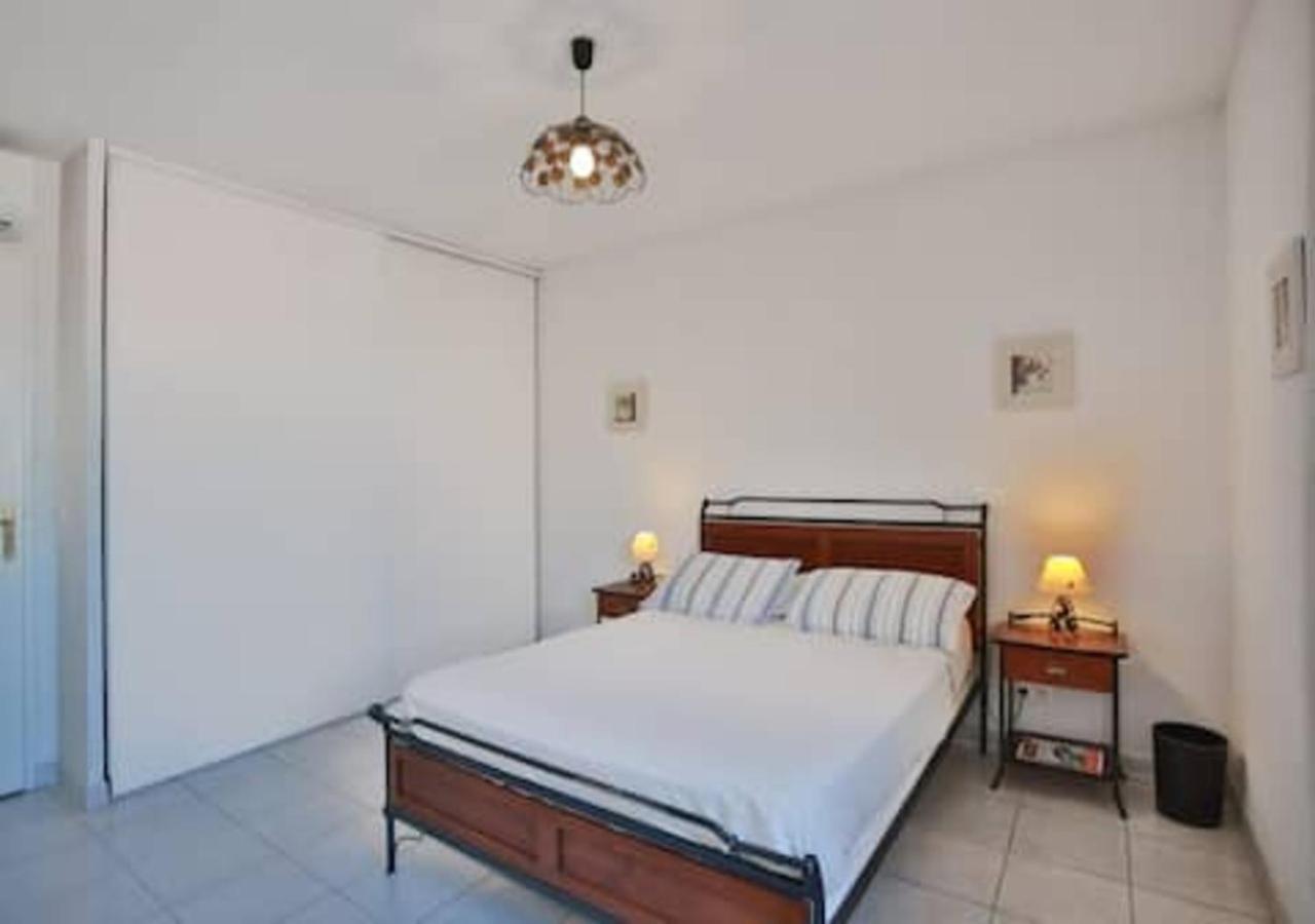 Charming Two-Bedroom Apartment With Balcony And Garage By The Marina Antibes Luaran gambar