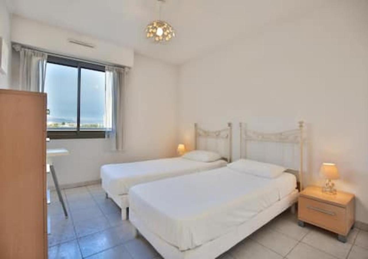 Charming Two-Bedroom Apartment With Balcony And Garage By The Marina Antibes Luaran gambar