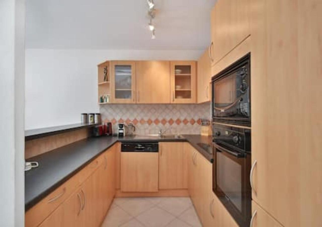 Charming Two-Bedroom Apartment With Balcony And Garage By The Marina Antibes Luaran gambar